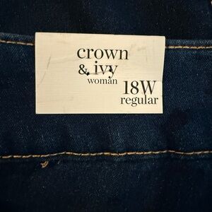 Crown & Ivy Women's Dark Blue Jeans